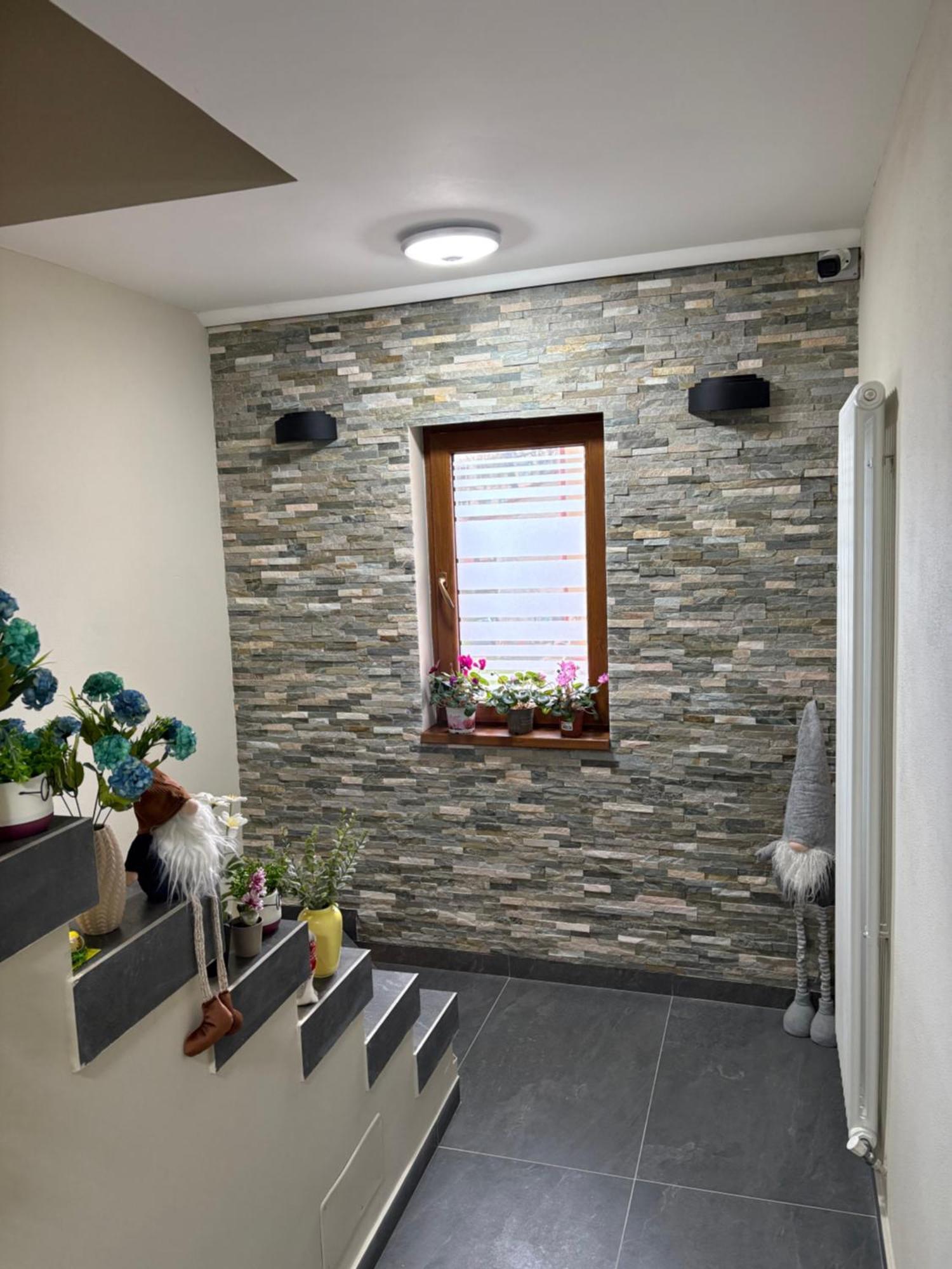 Apartment Hara House